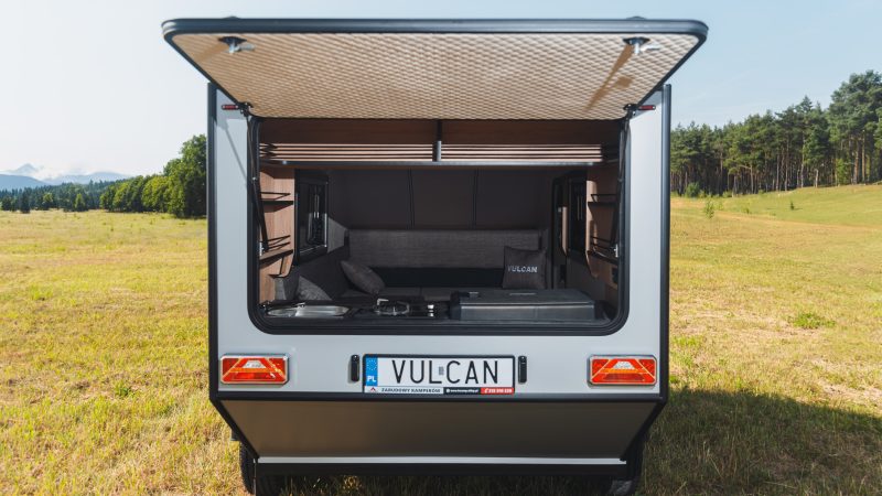 lekka przyczepa kempingowa teardro