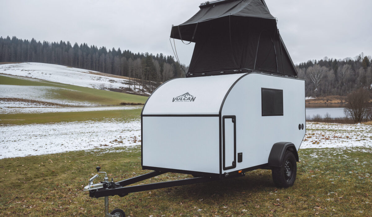 lekka przyczepa kempingowa terenowa teardrop offroad